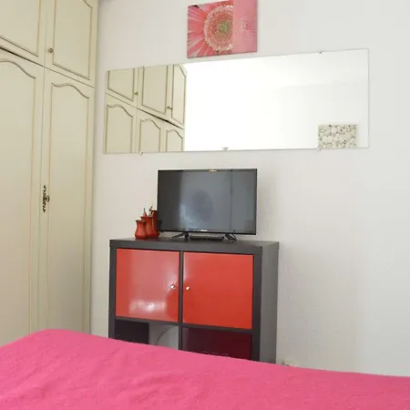 Cabine, Terrasse, Cap D'agde - 4 Pers, Proche Et Commerces - Fr-1-249-255 * Agde