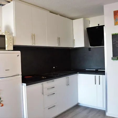 Cabine, Terrasse, Cap D'agde - 4 Pers, Proche Et Commerces - Fr-1-249-255 * Agde