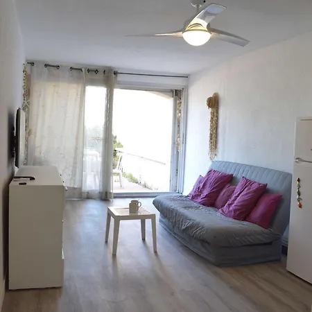 Cabine, Terrasse, Cap D'agde - 4 Pers, Proche Et Commerces - Fr-1-249-255 Apartment